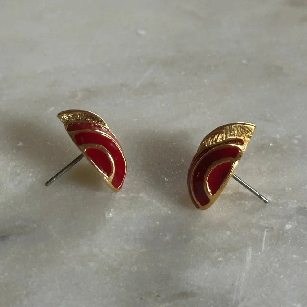 Vintage Earrings Gold Tone Cherry Red Enamel Studs Croissant Shell Shape